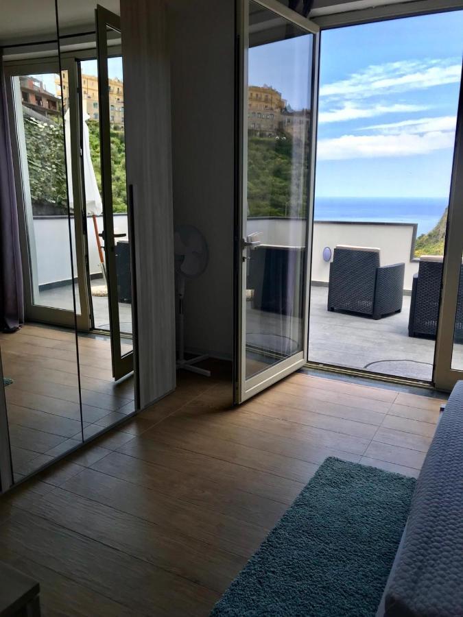 Luxury Terrazze E Vista Mare Bed & Breakfast